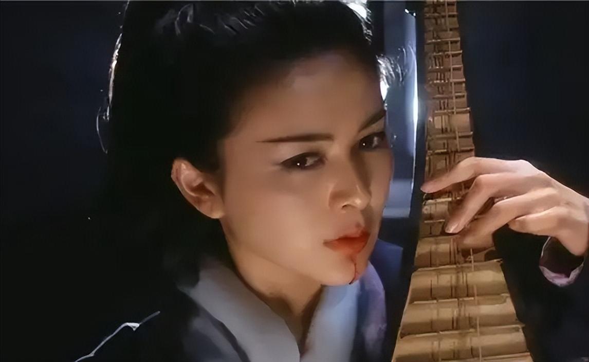 过了五年,是张敏版任盈盈,这版出自1990年香港电影《笑傲江湖》.