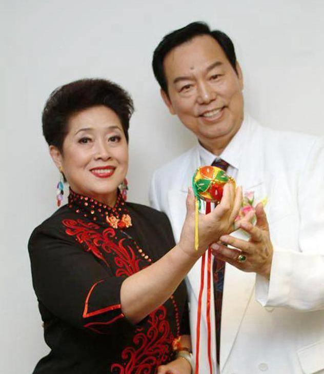 黄婉秋近照曝光,17岁与"歌仙"结缘,一门三代"刘三姐"_广西_电影_傅