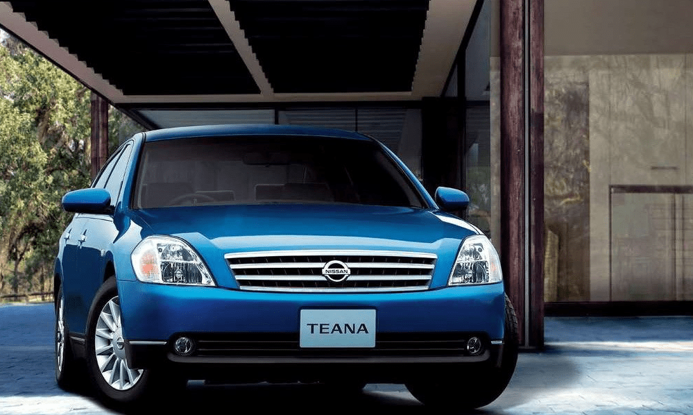 2004年东风日产天籁上市,定位更高的商务b级车市场,直接和bba展开竞争