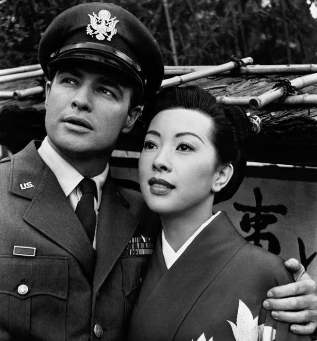 "昭和女神"原节子,被送给麦克阿瑟当情人,一辈子未婚活到95岁_日本