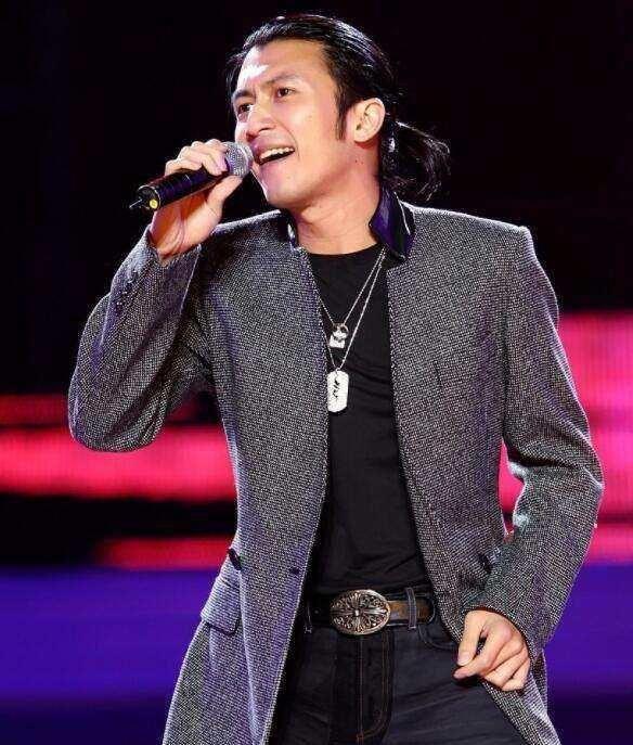 谢霆锋在娱乐圈中的人缘也是出了名的好,像是陈奕迅,苏永康,梁汉文