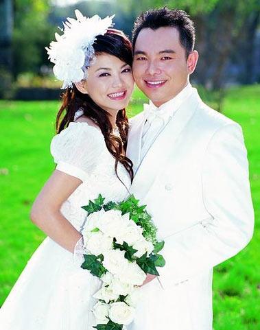 10对闪婚的明星,大多人爱情复杂,最短的才3天就领证_刘涛_汪小菲_王珂