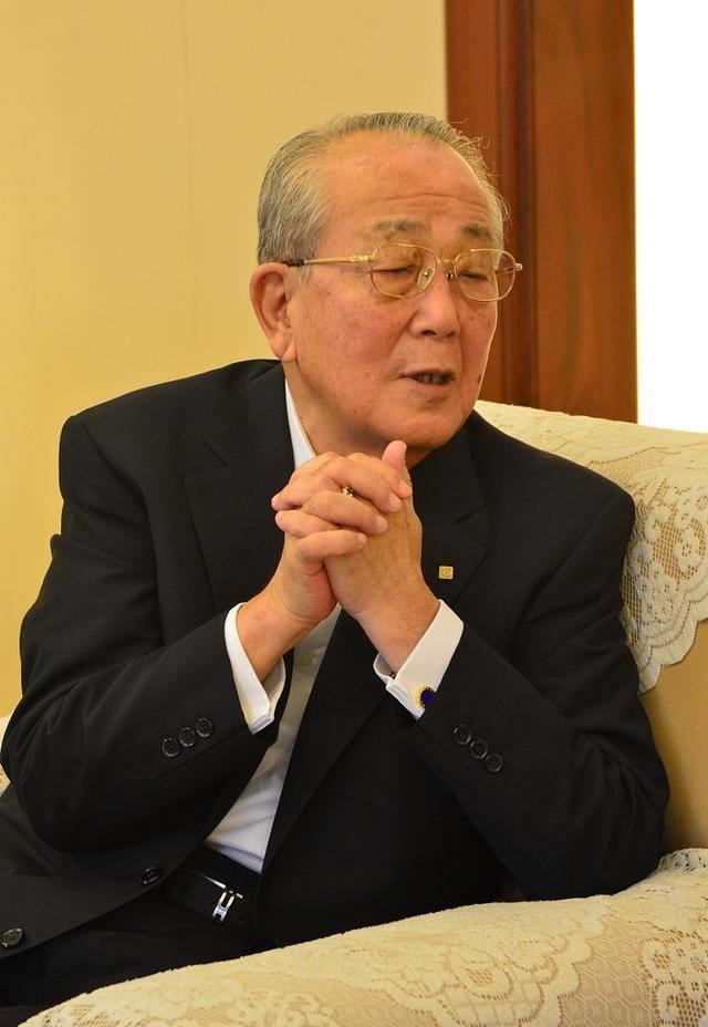 稻盛和夫:富人不做的3件事,穷人沉迷其中!看看中了吗?_人生_成功_面子