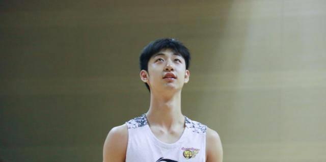 对于王昊宇而言,cba选秀是他登陆cba联赛的最佳途径,如果最终落选他