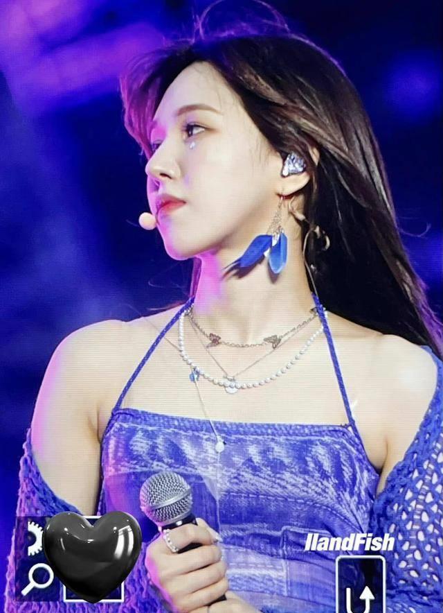 wendy生图好美,谁不喜欢这样元气又治愈的美少女呢_舞台_服装_的设计