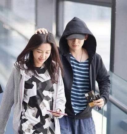 董子健罕见晒自拍大喊要减肥,网友:媳妇腿那么细,受刺激了_孙怡_微博