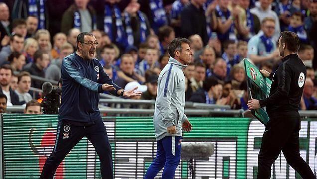 凯帕3次拒绝离场,萨里愤怒异常名宿:从未见过这种事!