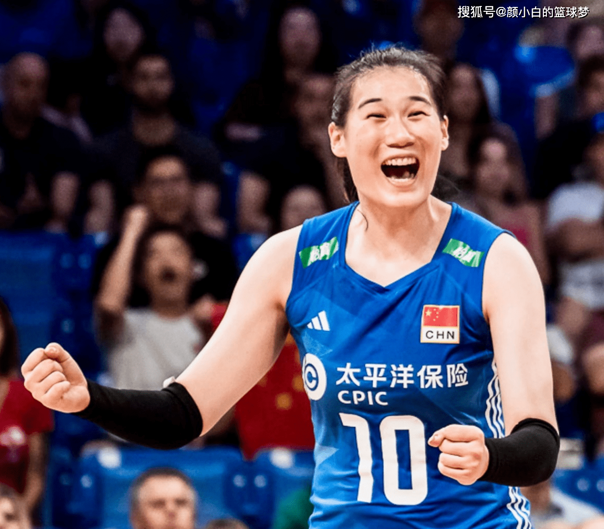 蔡斌三次调整足证一切_因为_吴咏梅_球迷