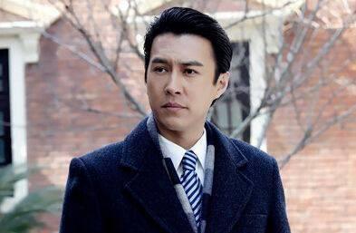 靳东搭档江疏影首触偶像剧,被网友诟病的头大终于不见啦!