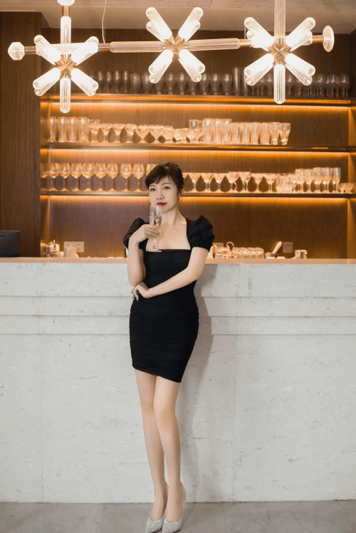 模特赵若霖:演艺新秀签约新挑战_山东省_济南市人_平面