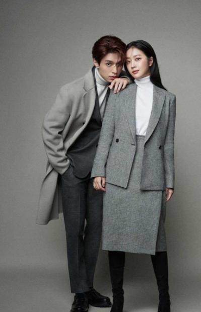 李栋旭收赵宝儿应援车,寒冷中晒照卖萌可爱,九尾狐cp发糖甜到齁_照片