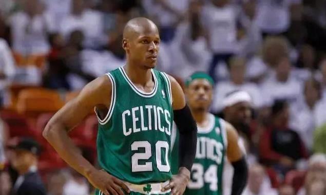 但球迷力挺雷阿伦:他并没有错_加内特_因为_续约