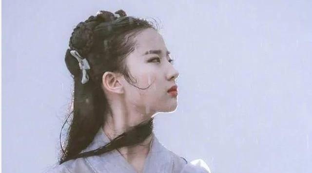 刘亦菲版小龙女"雨中骑马戏"被删!