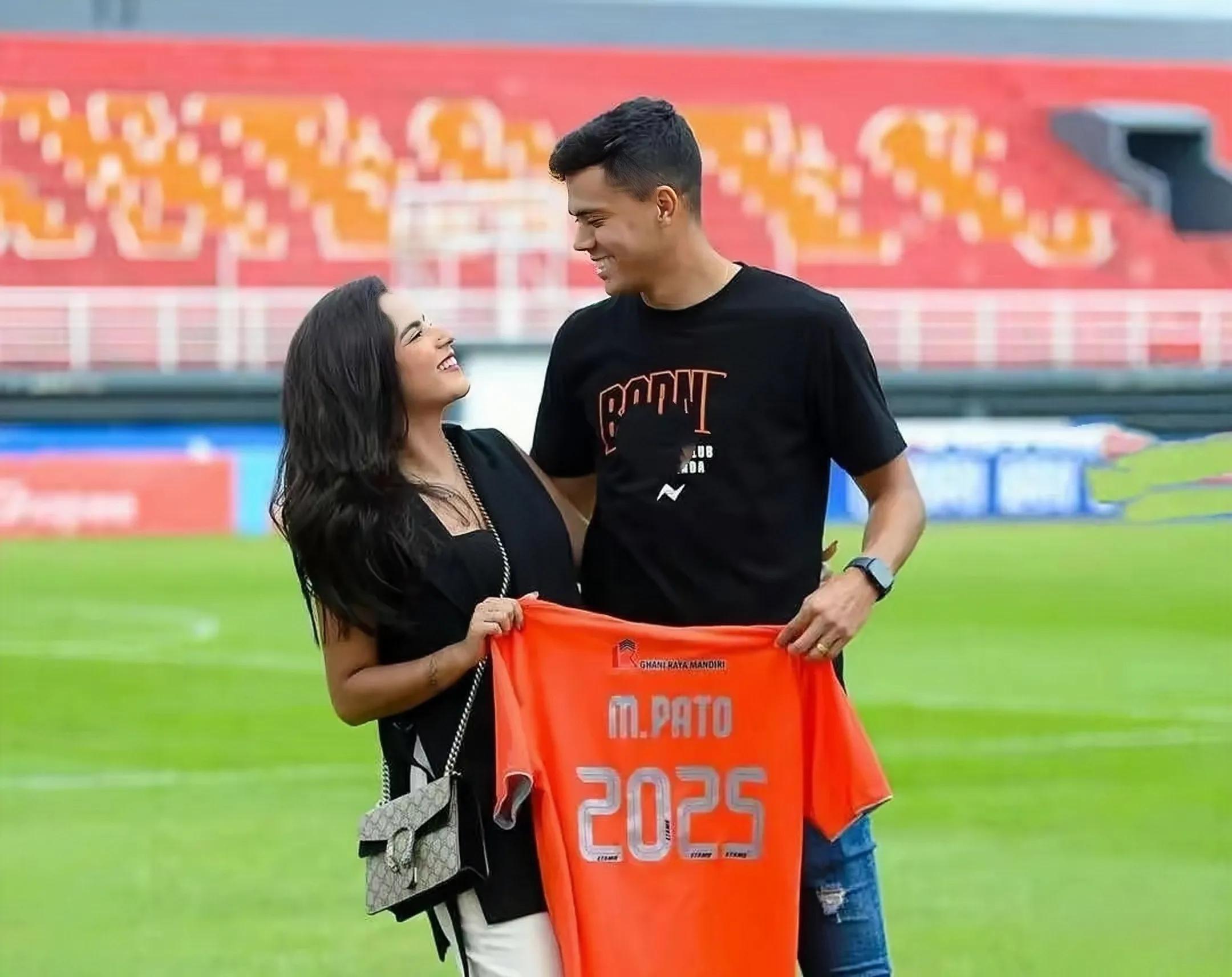 巴西25球神锋驰援山东泰山,女友比瓦尔加还漂亮_帕托_马特乌斯·_印尼