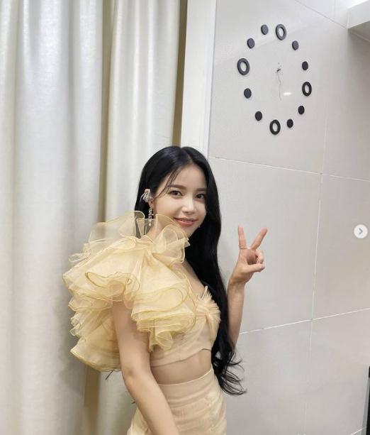 门面领进门,入坑在个人!国外四,五代女团的颜值担当有谁?