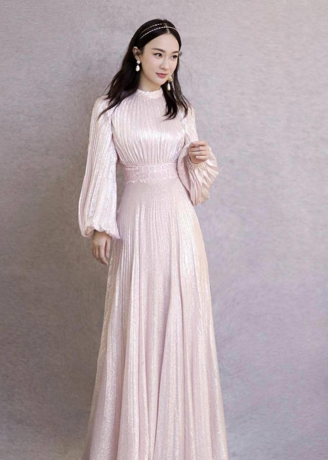 辣妈霍思燕穿衣也"踩雷"!