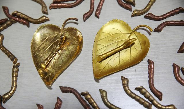 除此之外,蛊虫被人们熟知的种类分别是蛇蛊,疳蛊,石头蛊,癫蛊,肿蛊等.