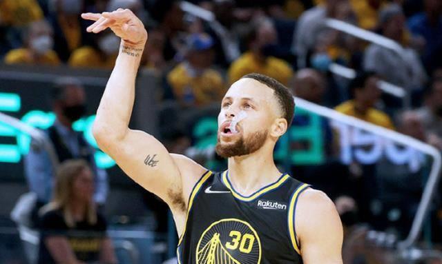 库里季后赛突破800次助攻历史第29人 现役第7人_球员_勇士_组织