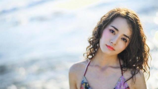 如今一个大红大紫,一个性感却没名气_柴碧云_郑爽_搭档