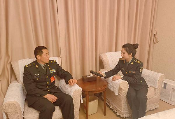 "铁人政委"武仲良:一身肌肉,曾两次获破格提拔,什么来头?