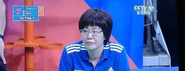 南京总决赛郎平5大妙招力克强敌,中国女排一只脚迈入半决赛_指导_比赛