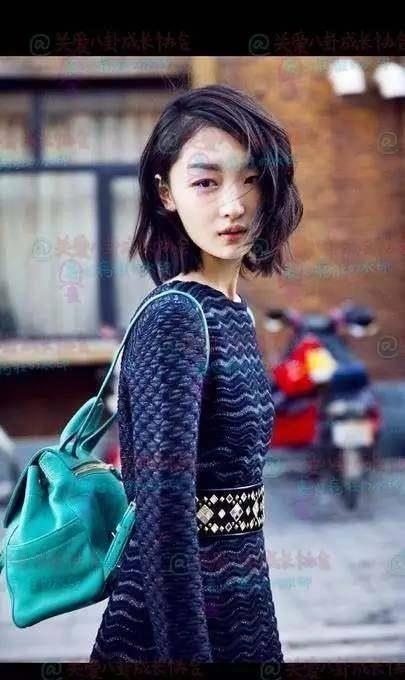 你有没有发现景甜撞脸黄子韬?还有周冬雨金星也撞脸了!