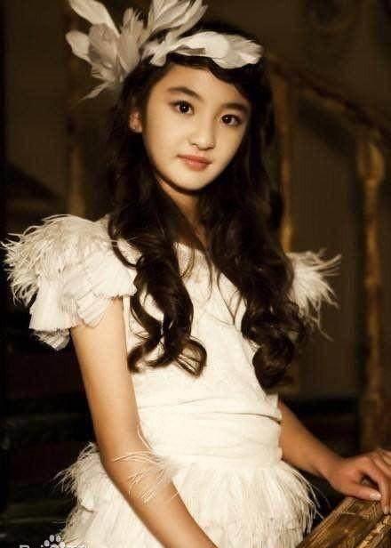 萝莉恋上大叔歌手,到底是真爱还是道德沦陷_miki_张木易_恋情