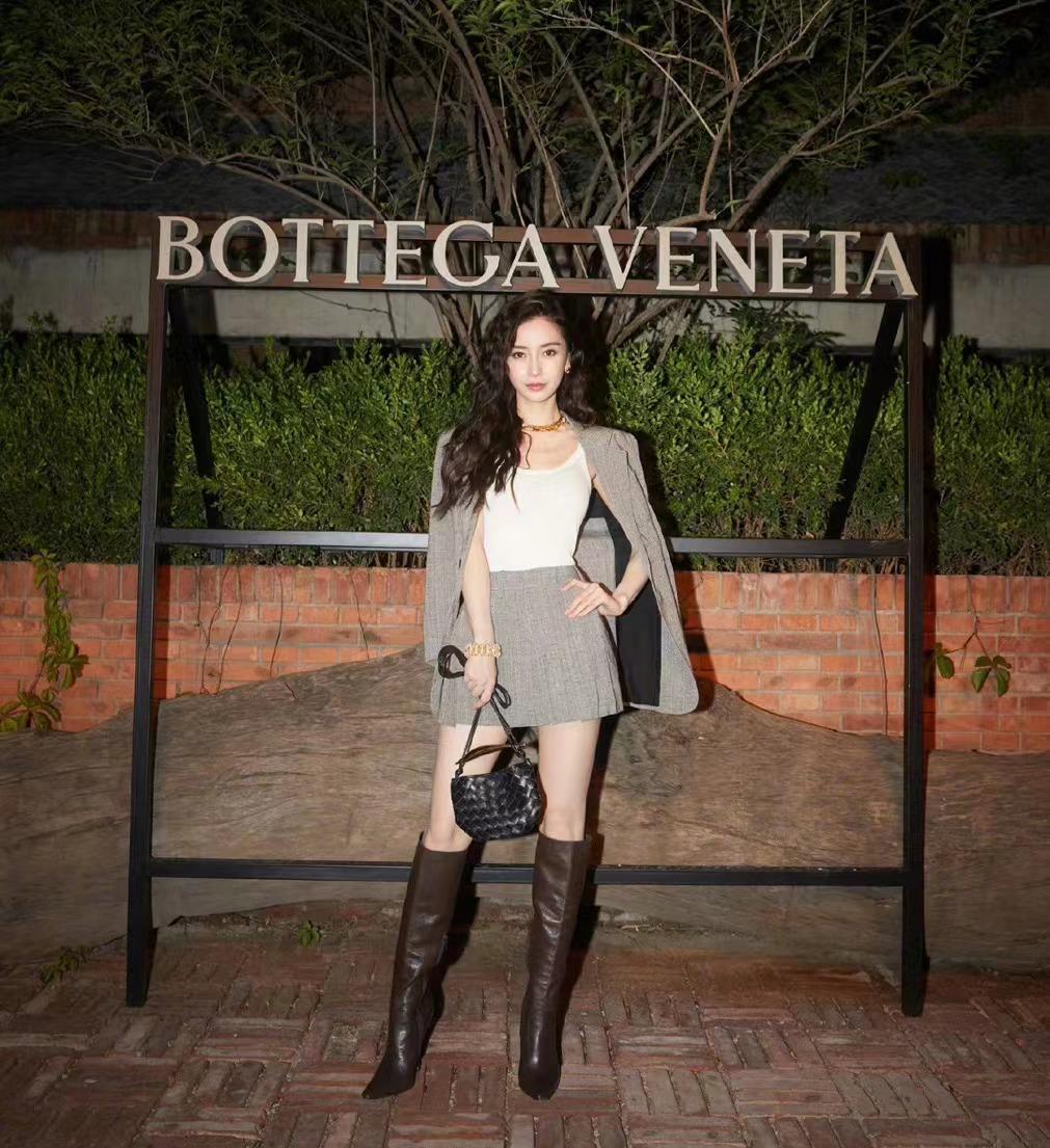 bv北京时装秀:孙燕姿走错片场,白百何像买菜大姐,董洁艳压全场_时尚