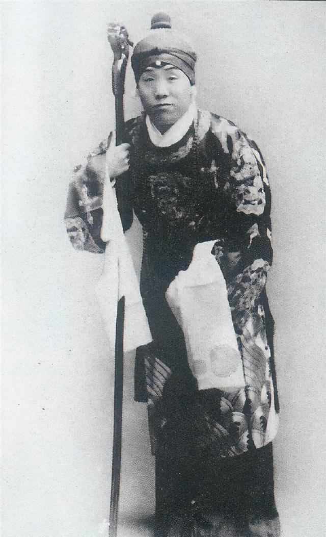 "老旦泰斗"李多奎-百年梨园世家,已传承四代,自成一派_儿子_老父亲_老