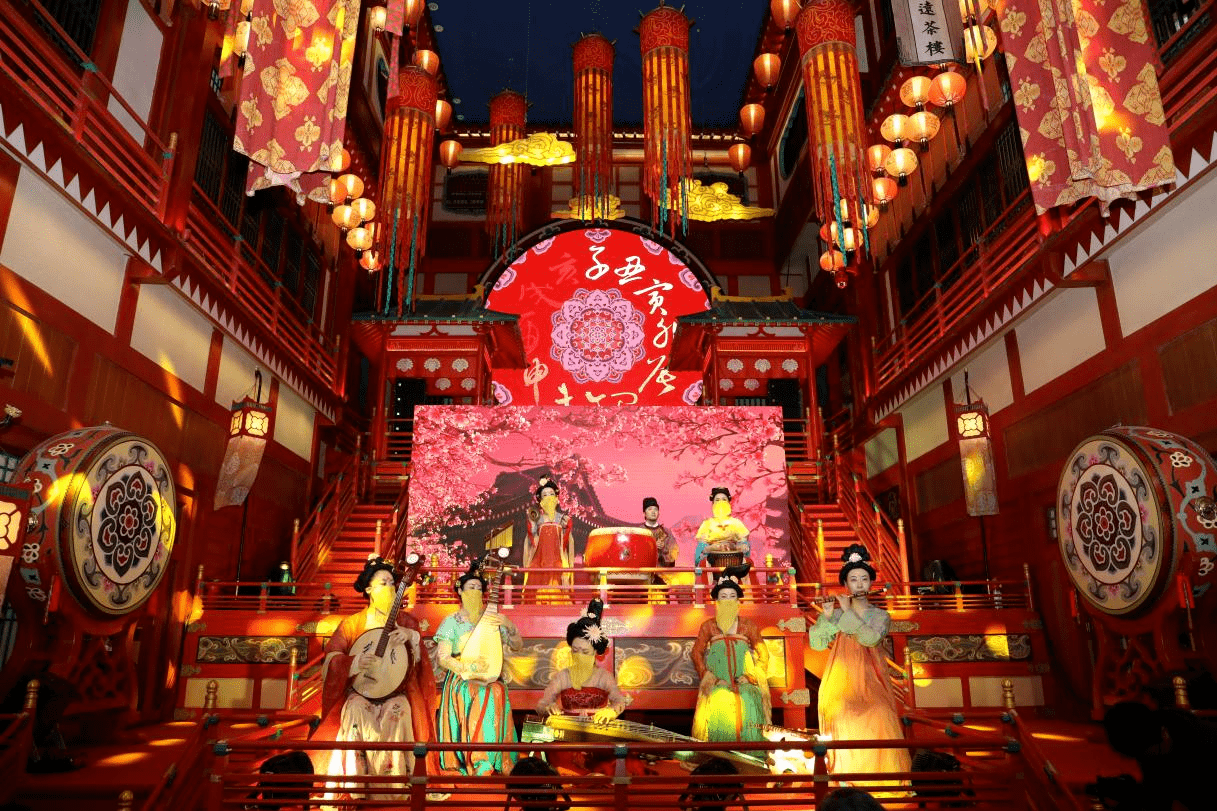 郑州星河里唐宫夜宴两度关门谢客,想学西安长安十二时辰这么难?