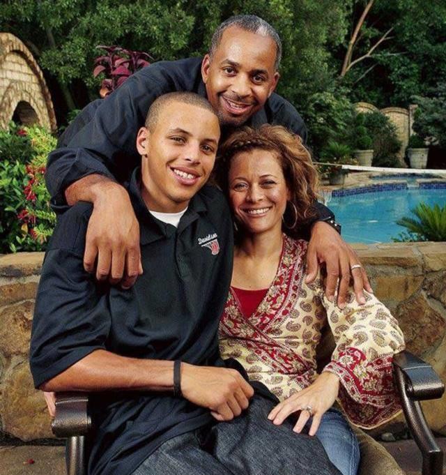 库里兄弟会师西决,妈妈希望赛斯能有好表现_儿子_决赛_1