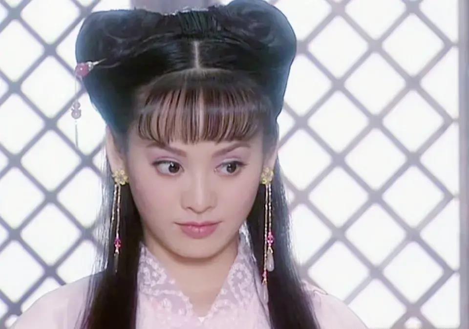 孝庄秘史:大玉儿21套服饰秀,不愧是满蒙第一美人_造型_宁静_衣服