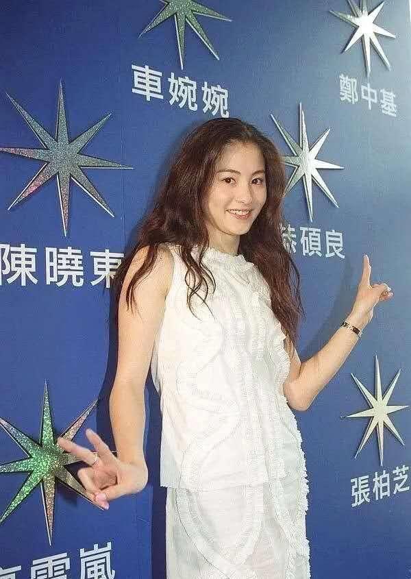 神颜小林青霞曾胖到120斤!