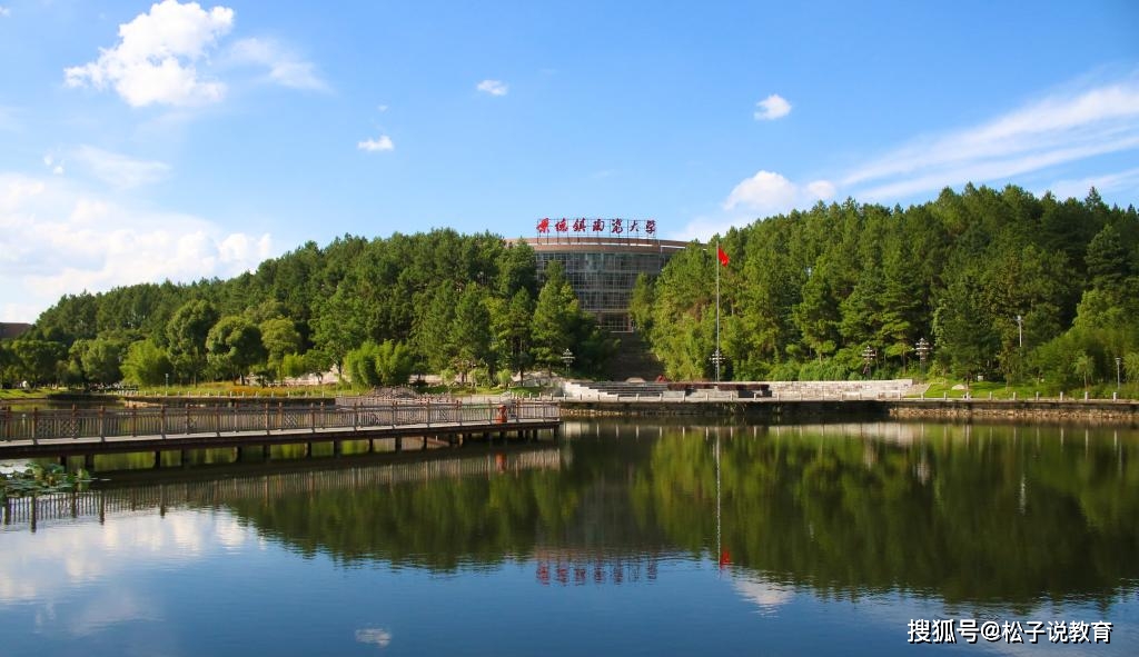 邻家女孩,考上了景德镇陶瓷大学,这是一所啥样的大学呢?