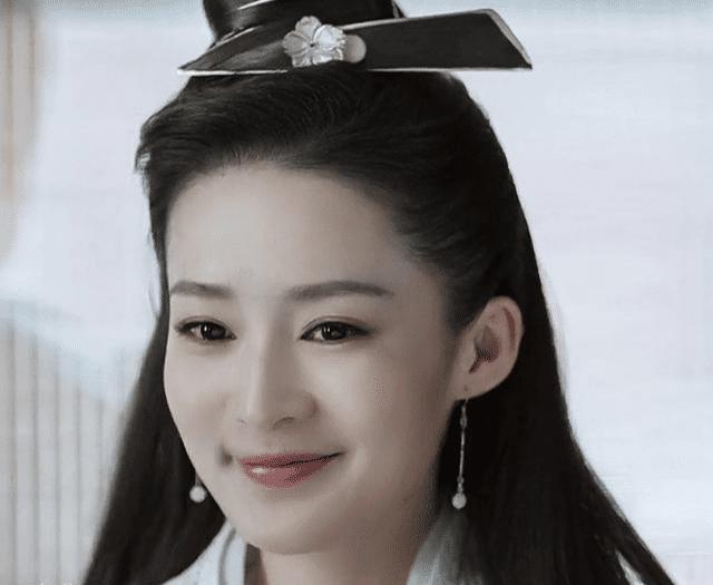 也是圈内的"笨蛋美人",4年片酬付诸东流_李沁_作品_红楼梦