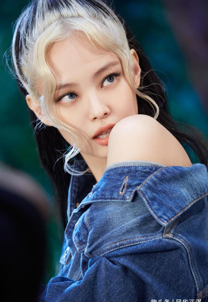 所以才说,不知道该羡慕jennie了还是羡慕gd了说是南韩神颜真是不为过