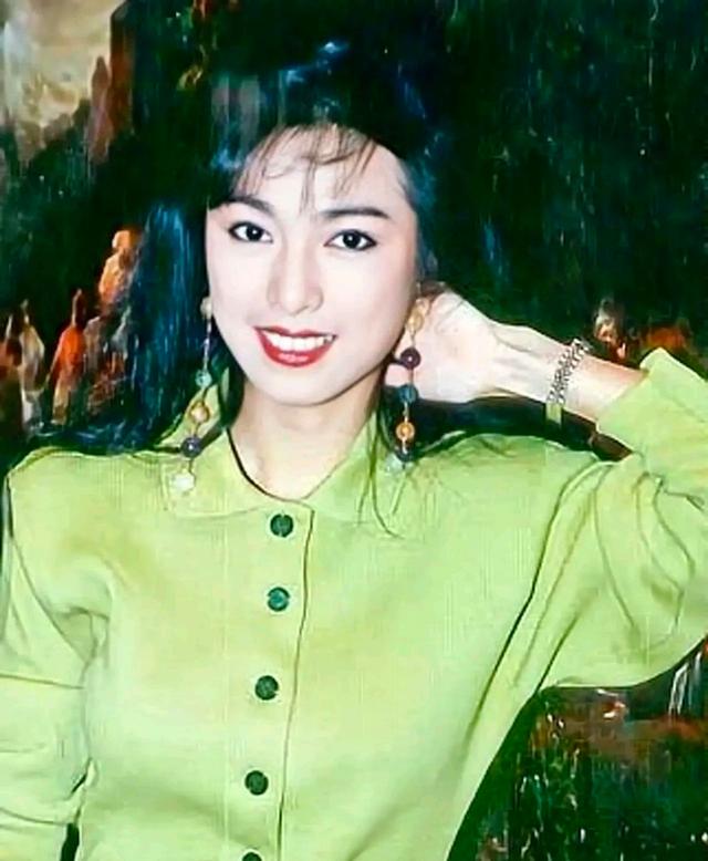 69岁赵雅芝对比67岁米雪,自然老去和医美老去差距一目了然_角色_演技