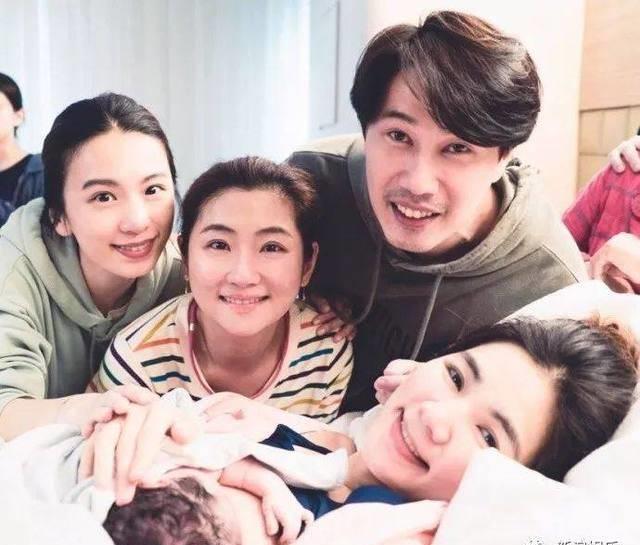 完全不知道她是什么时候结婚怀孕的_照片_万茜生_微博