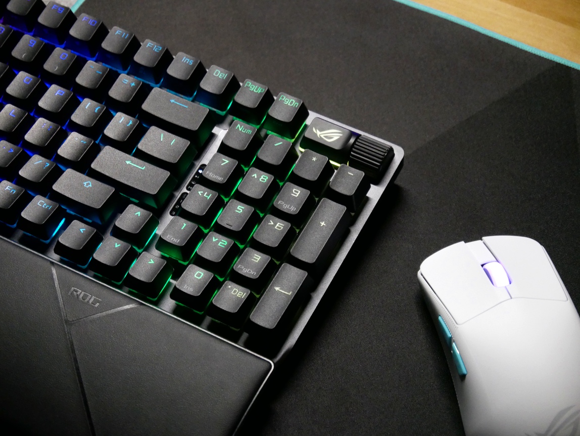 配列又进一步——rog 游侠2 98 无线三模键盘_按键_方面_白轴