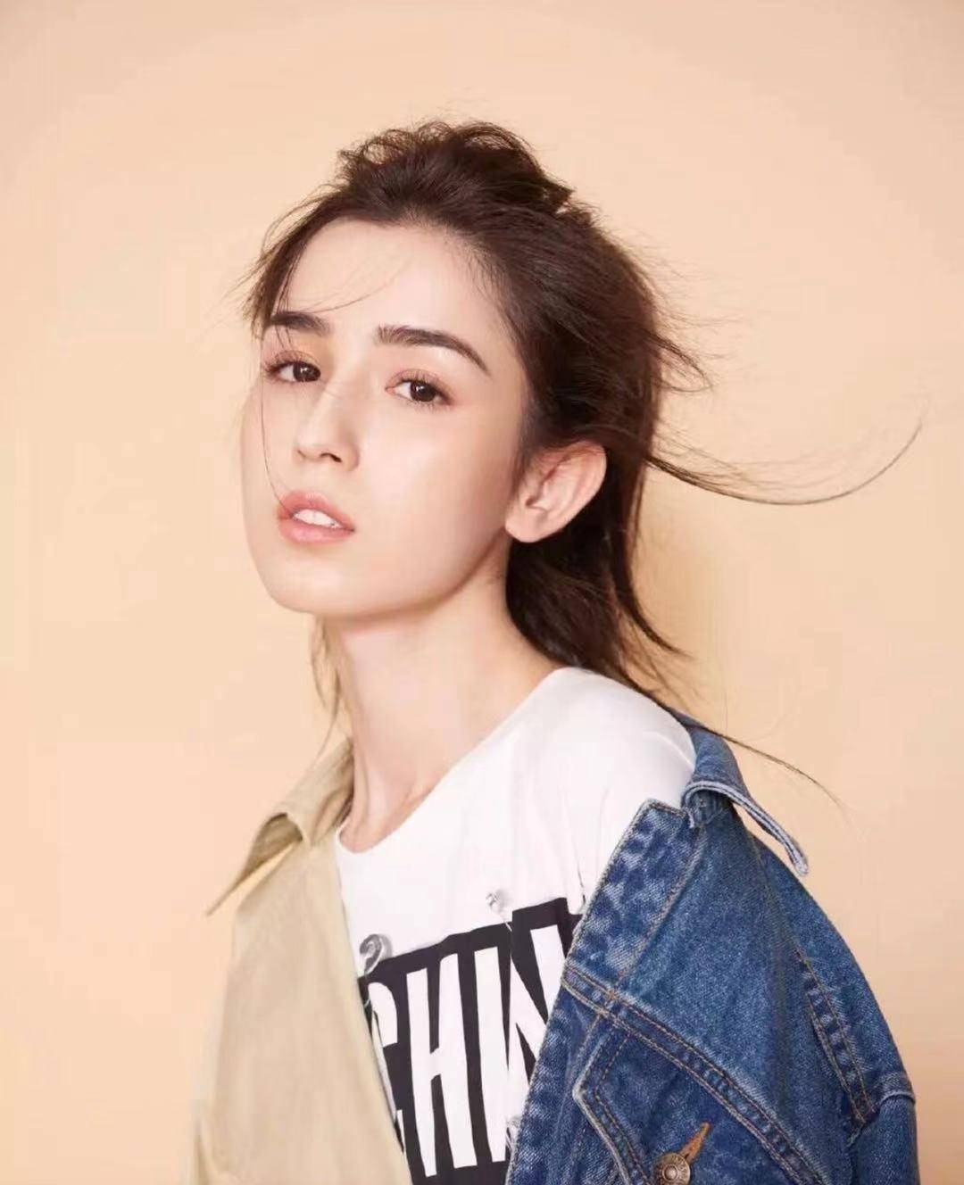 给大家盘点一下十位来自少数民族的女明星,谁的美惊艳到你了呢_王丽坤