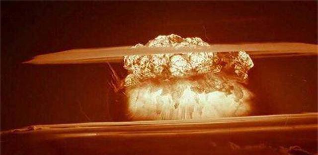 红汞核弹有多厉害?若被大批量生产,世界会怎么样?