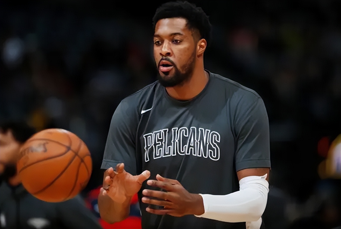 德里克-费沃斯,2010年的探花,身高206公分,体重110公斤,12载nba生涯