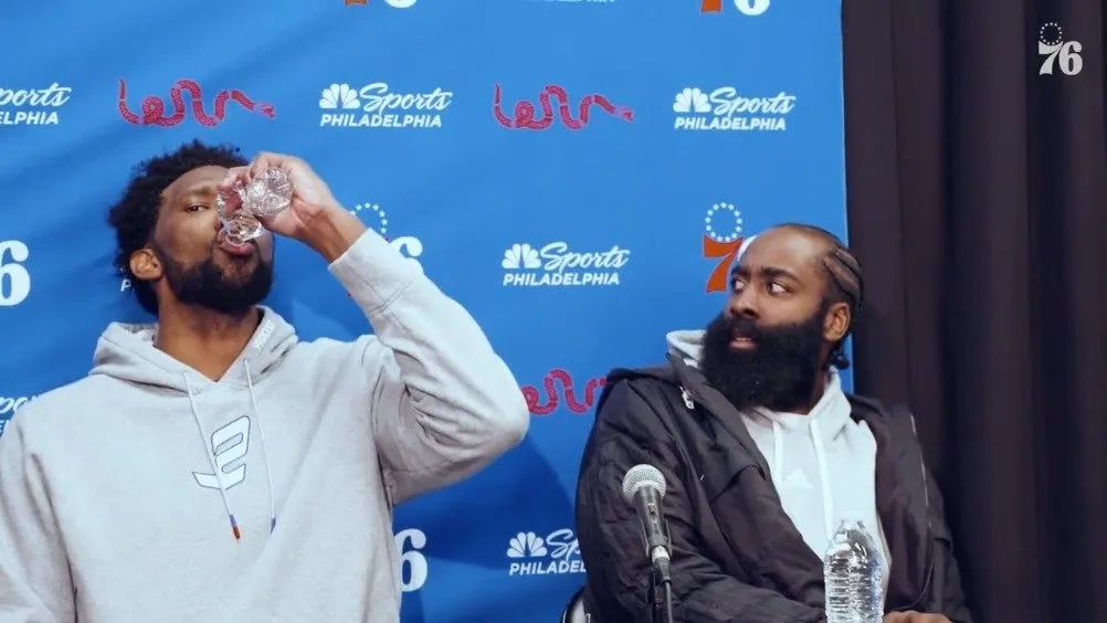 现场那么多费城高管,登哥会为难唯独少了哈登哈大湿,恩子没在意