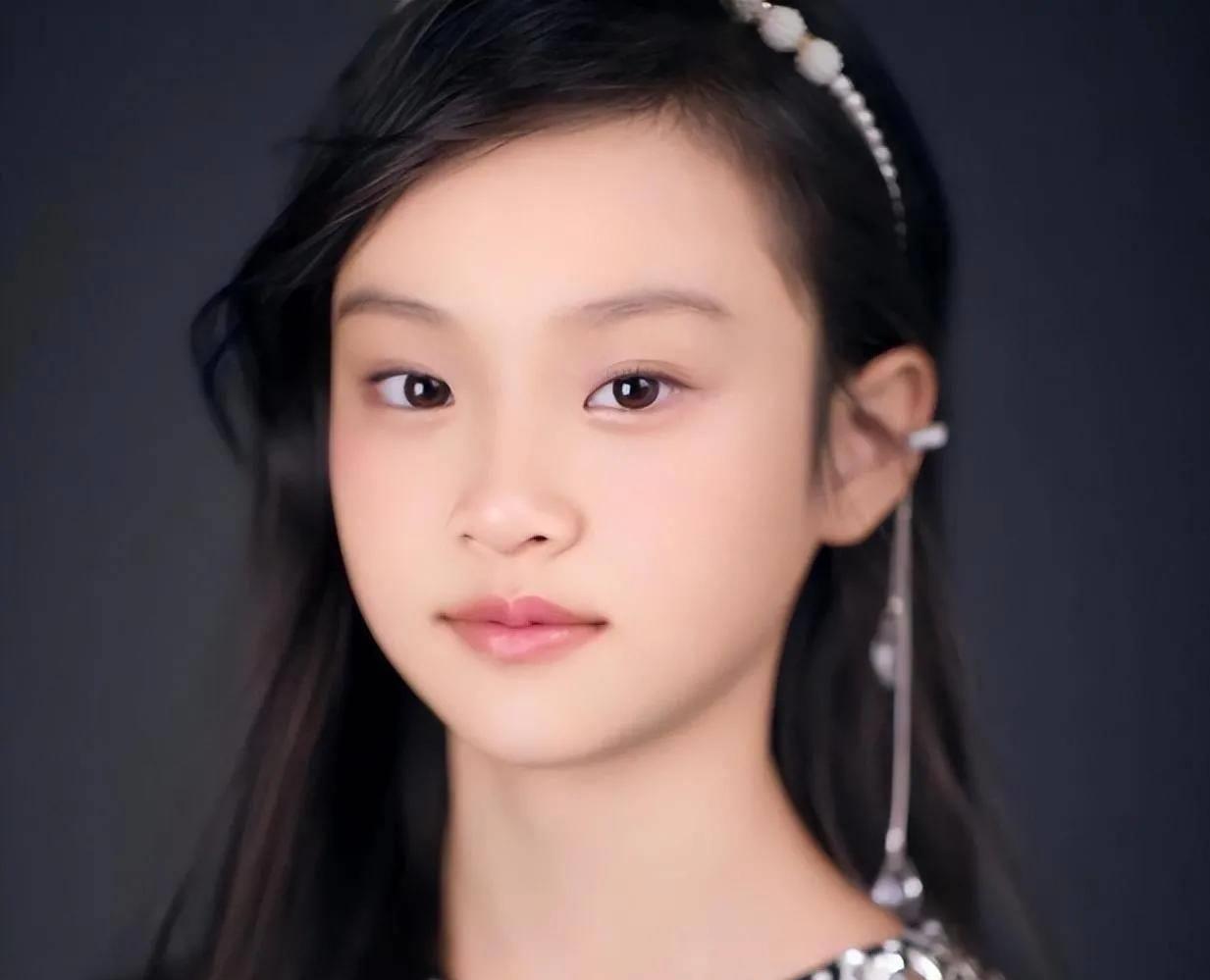 甜馨更漂亮了,大家都很喜欢她_李小璐_贾乃亮_照片