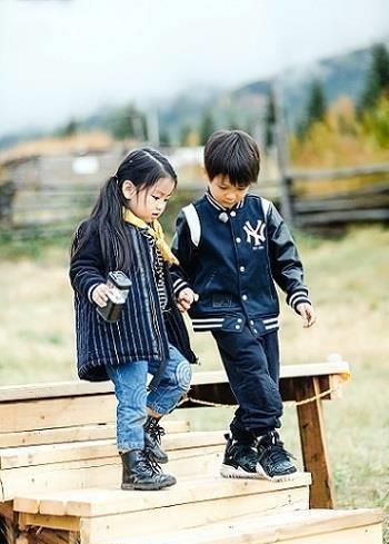 小亮仔扶阿拉蕾安慰小泡芙,cindy却遭亲妈吐槽,看田亮如何拯救_叶一茜