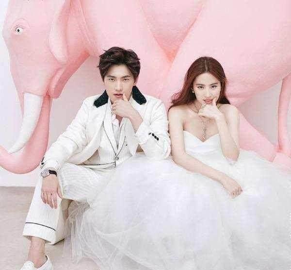 杨洋刘亦菲pk杨幂赵又廷,哪对是人气最高的三生情侣_白色_海报_俩人