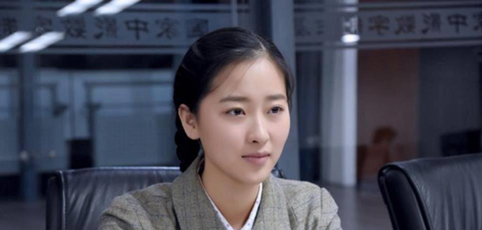新《小娘惹》"玉珠"命运坎坷,她的扮演者一路走来却仿佛开挂_何雨虹