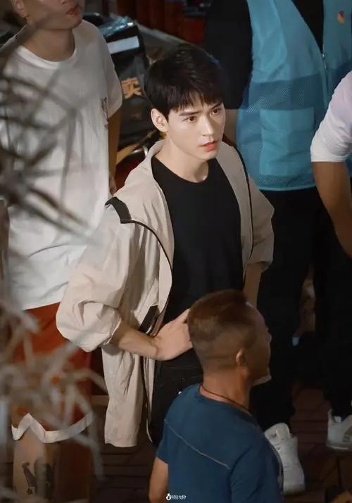 《安乐传》还在热播,龚俊又有3部新剧即将来袭,女主个个是女神_作品