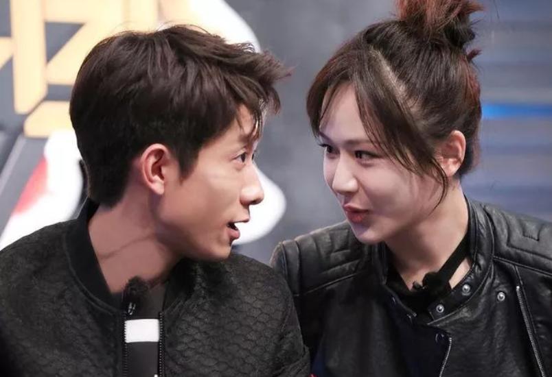 张一山看杨紫吻戏:从小就非常漂亮且吸引人,网友:下部剧演情侣_友情