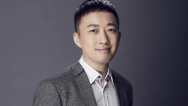 这次于正先谈到了年轻演员的演技问题.